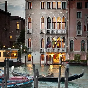 Pesaro Palace Hotell