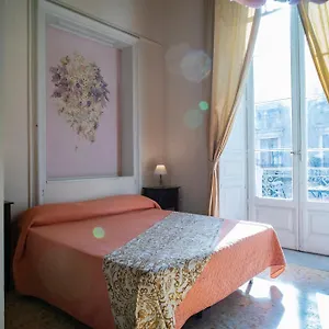 https://san-demetrio.taorminaitalyhotels.com